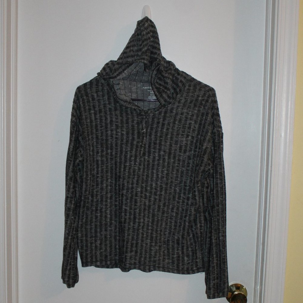 American Eagle Soft & Sexy Plush Long Sleeve hooded Tee